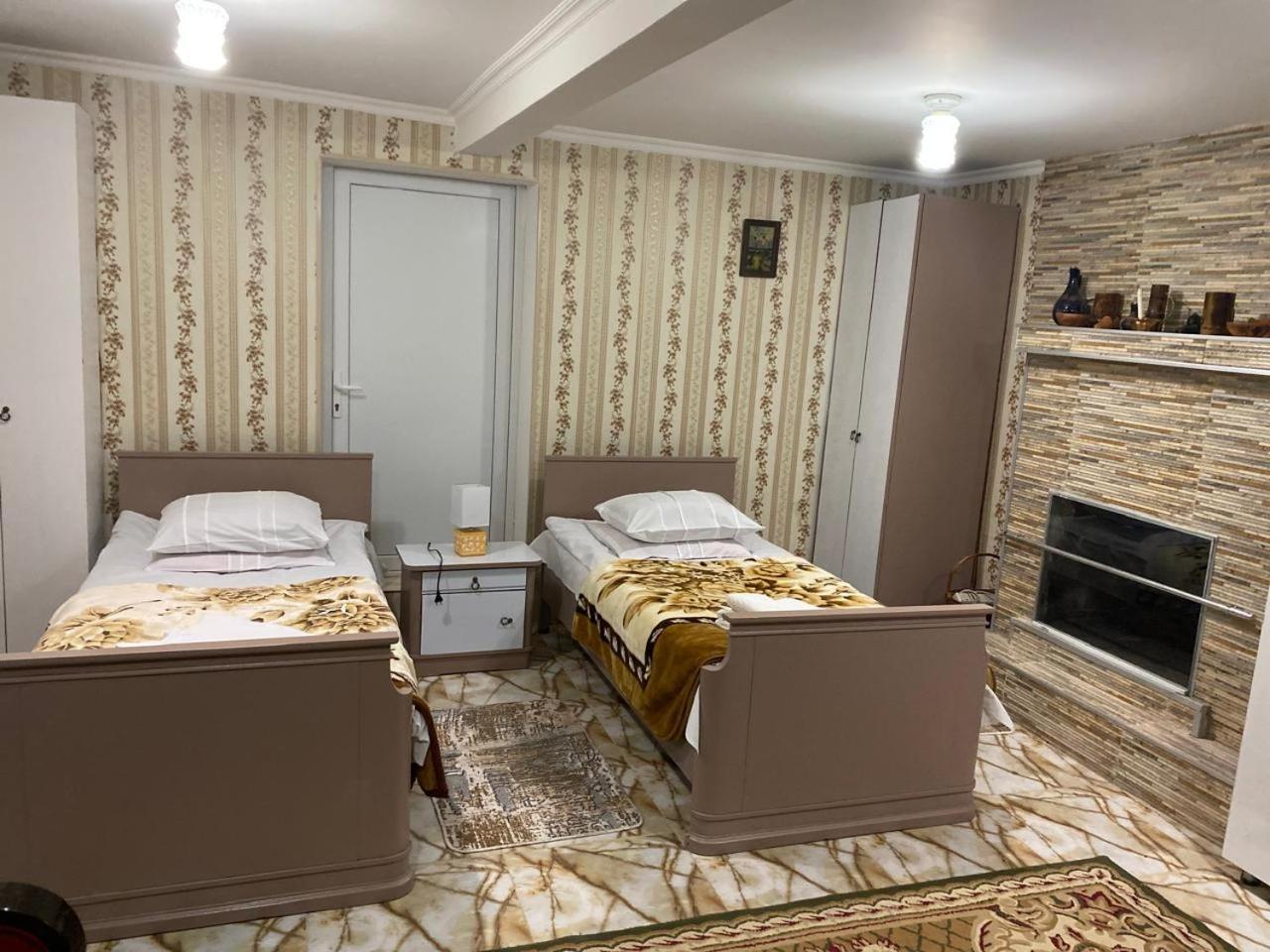 Гостевой дом HAPPY HOUSE Кутаиси Экстерьер фото